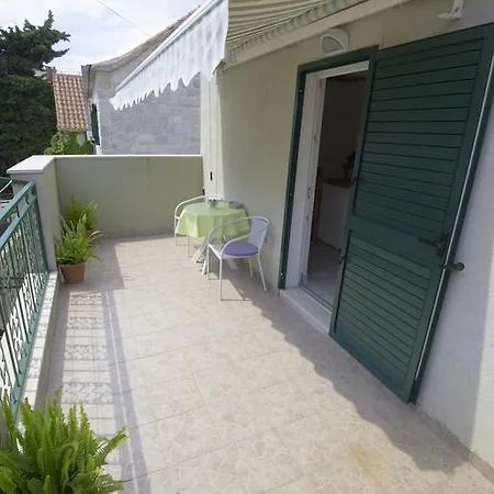 Charming With Balcony Guest house 3*