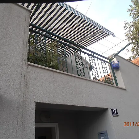 Charming With Balcony Split